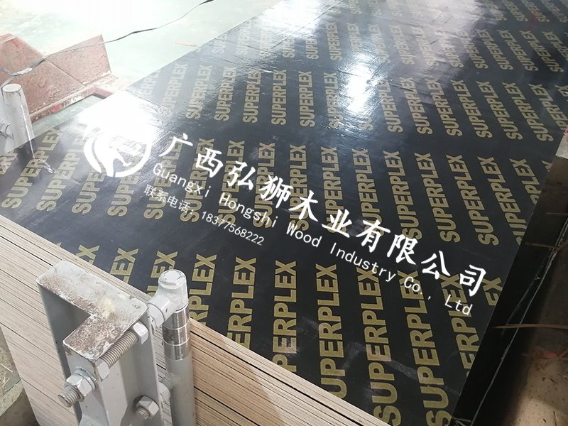覆膜高級(jí)建筑模板縮略圖 覆膜高級(jí)建筑模板